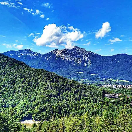 Merblick - Pool - Balkon - Panorama *